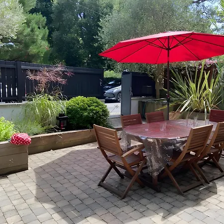 Vila Ker Zen 300m De La